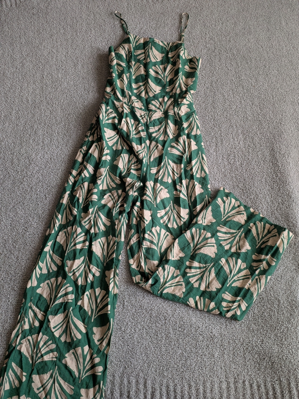 🌼B2G1🌼 Monteau Green and Cream Tropical-Leaf Wide-Leg Jumpsuit